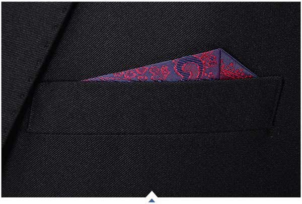 單排一?？勐殬I西裝定做上口袋細節特寫圖